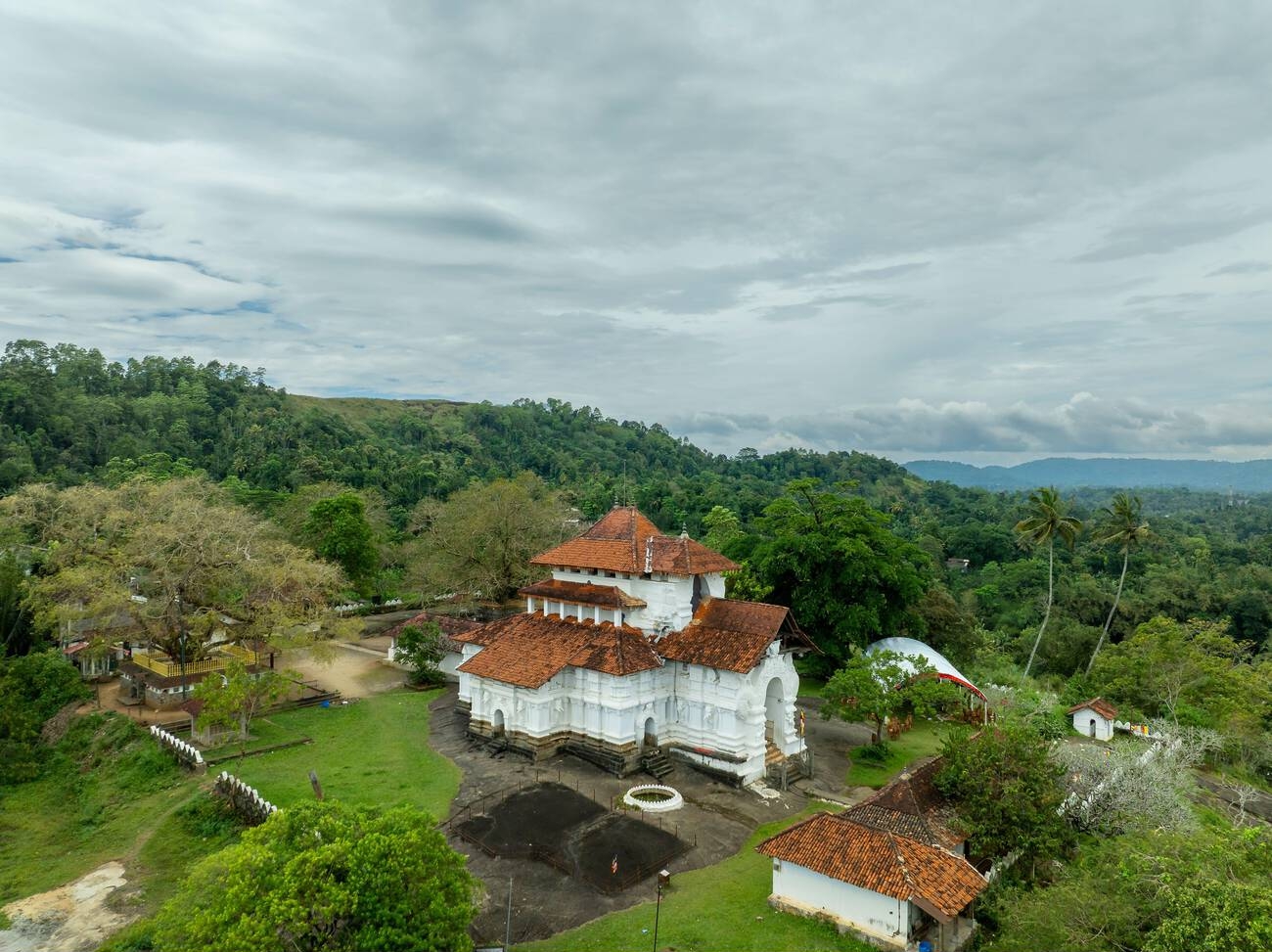 Scenic Wonders of Ceylon 11